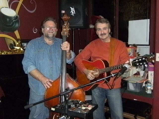 Carl and Tom Accoustic